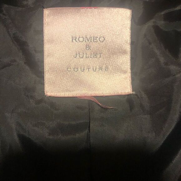 Romeo & Juliet Couture Jacket. Size Large black. - Picture 7 of 8